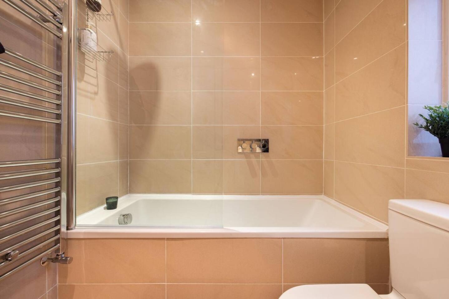 Niru Experience Hidden Gem In Chelsea 2Bd 2Ba Apartamento Londres Exterior foto